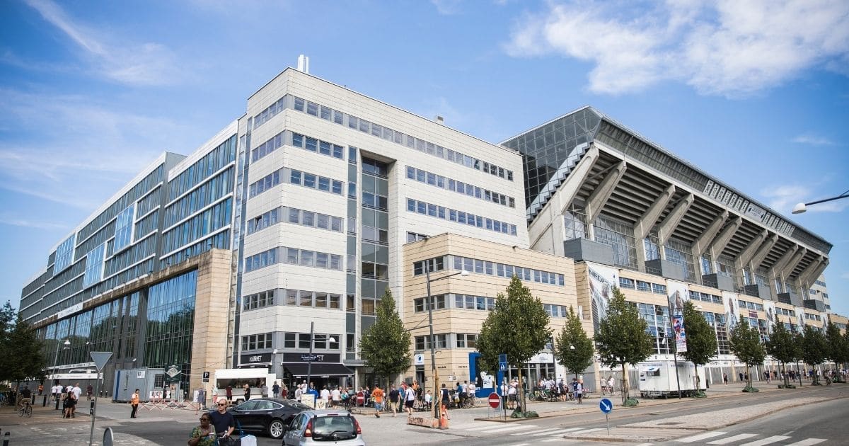 EuroEyes åbner øjenklinik i Parken i København